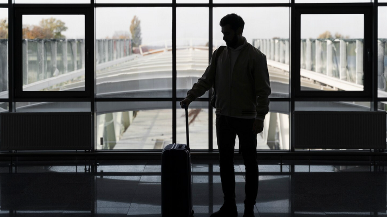 Каждый аэропорт РФ с 2026 года должен оборудова...