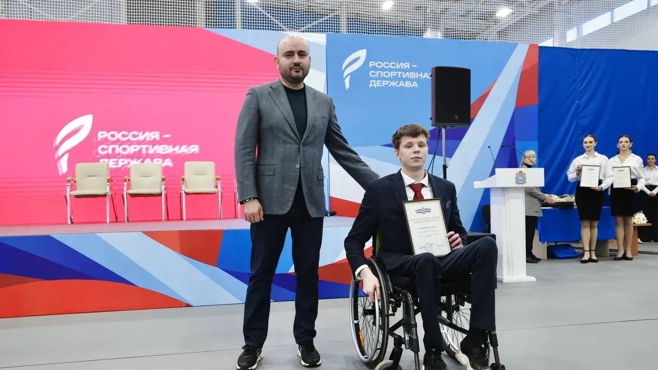 Вячеслав Федорищев в День народного единства встретился с титулованными спортсменами и тренерами Федорищев в День народного единства встретился...