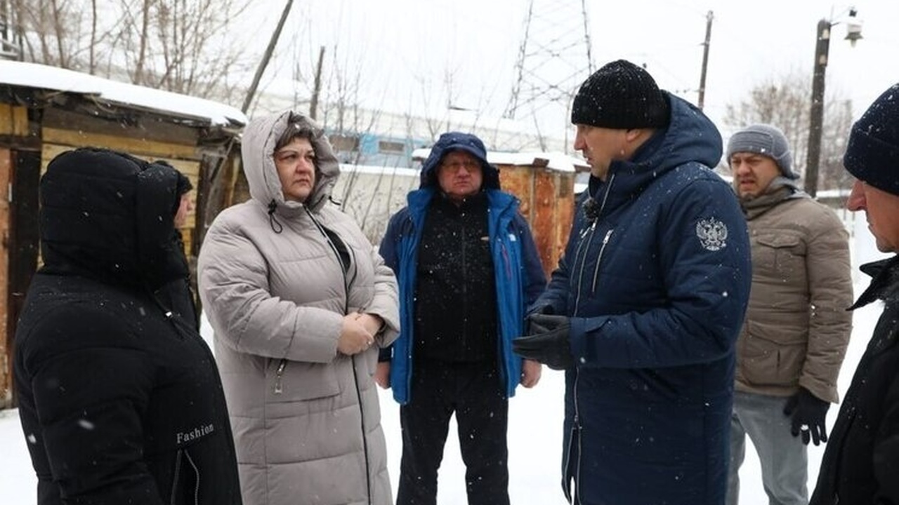 Глава Самары посетил один из аварийных домов