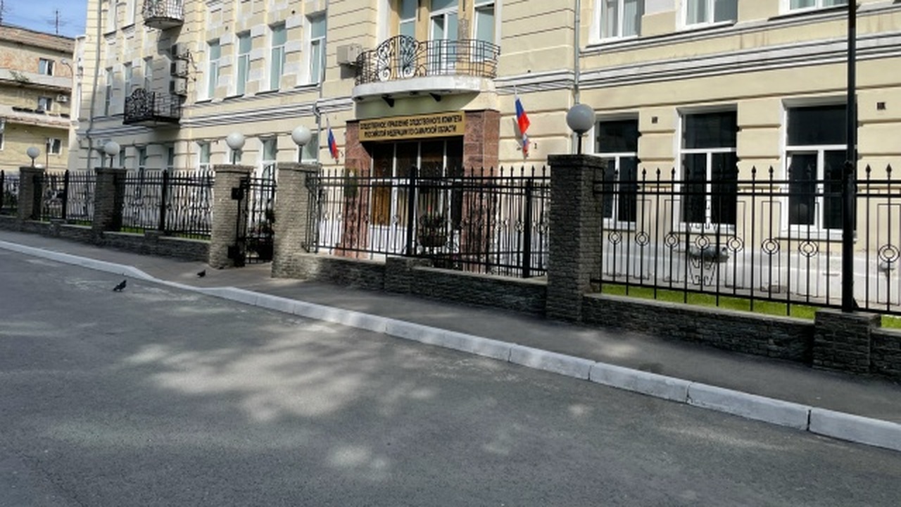 Ему предъявлено обвинение в превышении полномоч...