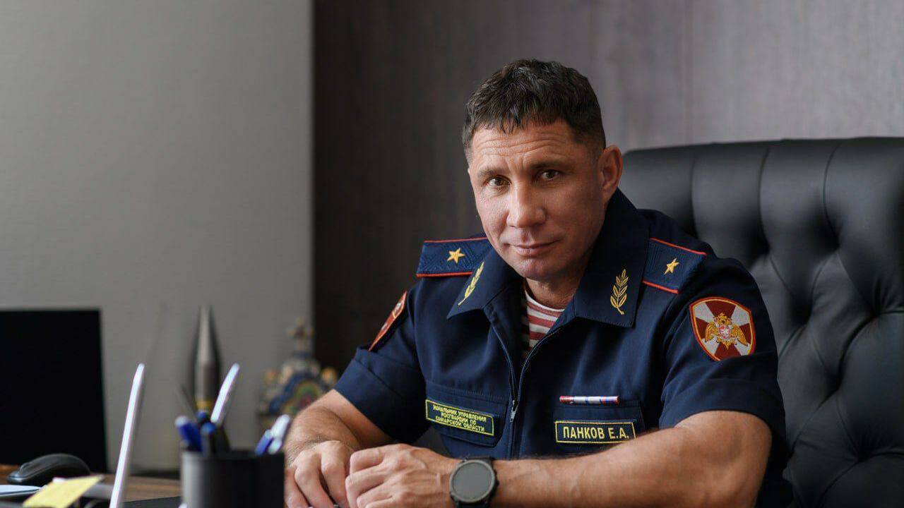 Генерал Панков уехал к Хинштейну: экс-глава самарской Росгвардии отбыл в Курск Об этом сообщил сам Хинштейн в своем Телеграм-к...