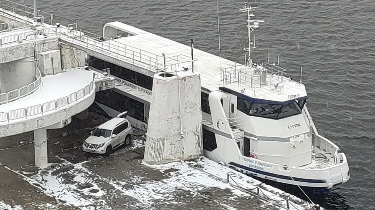 В Самаре появился теплоход «Гавриил Романович Д...