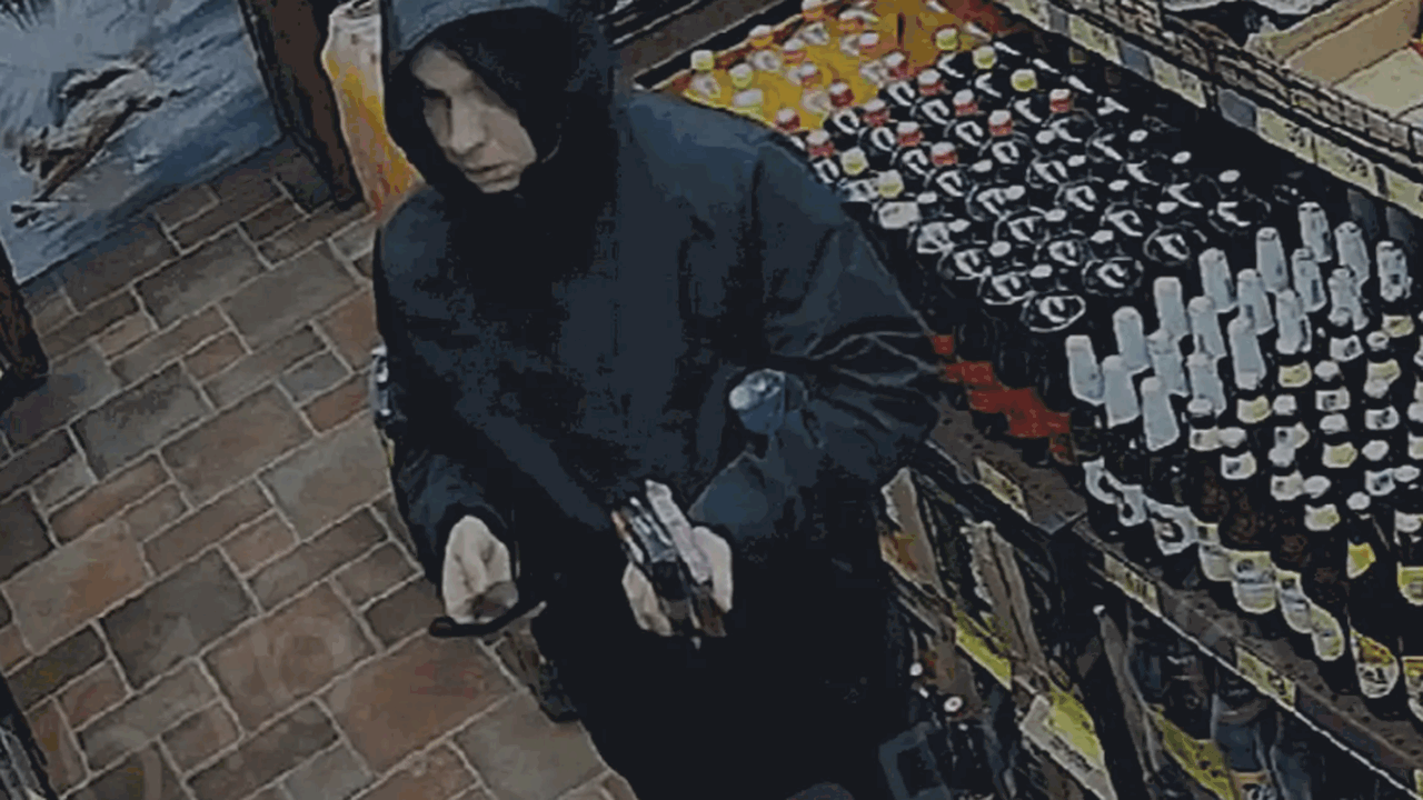 В Самарской области полиция ищет вора банковских карт В апреле этого года полиция города Сызрань полу...