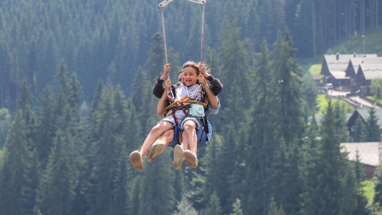 Туристы выбирают риск и неизведанные страны вместо пляжных курортов В России фиксируют спад интереса к классическом...