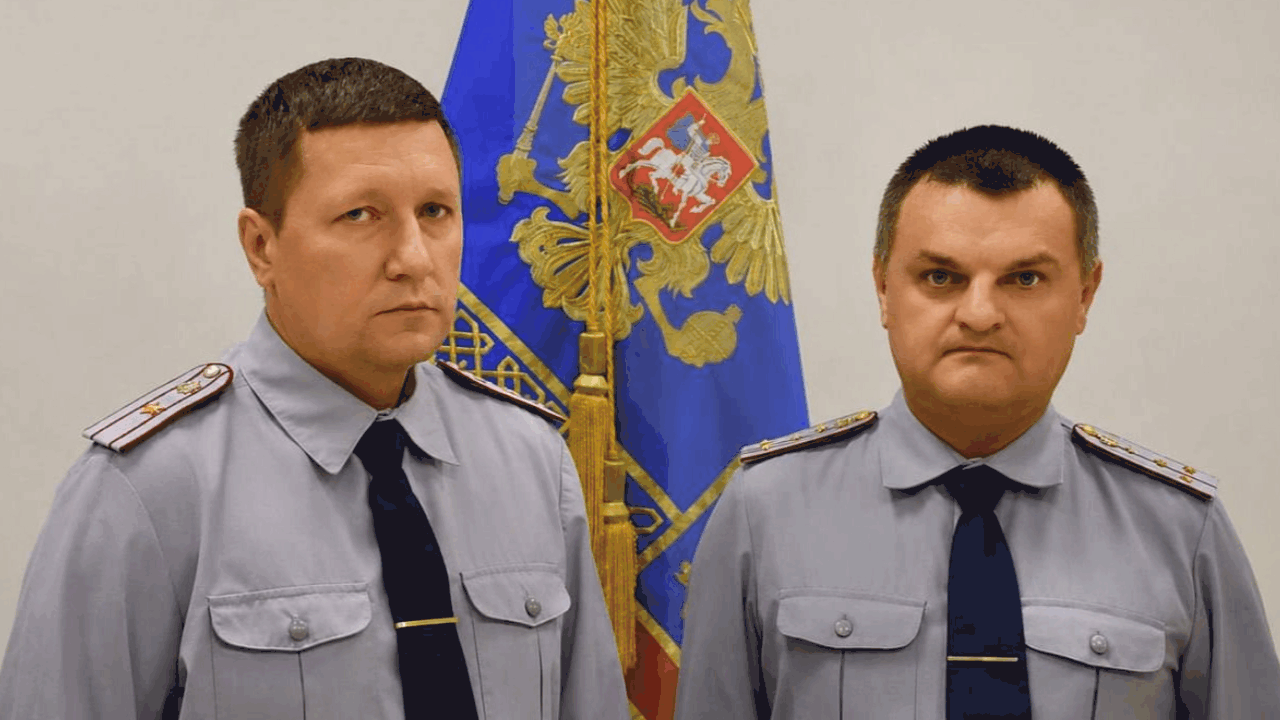 Сотрудники УФСИН Самарской области выручили семью на трассе М-5 На трассе М-5 сотрудники УФСИН России по Самарс...