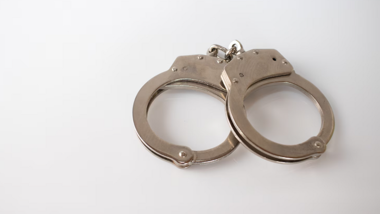 В Самарской области сотрудники ФСБ задержали дв...