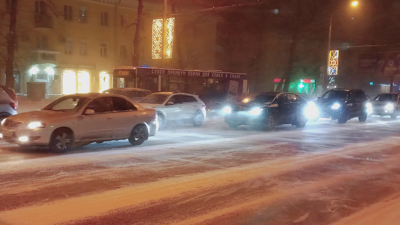 Самарских водителей предупредили об опасности и...