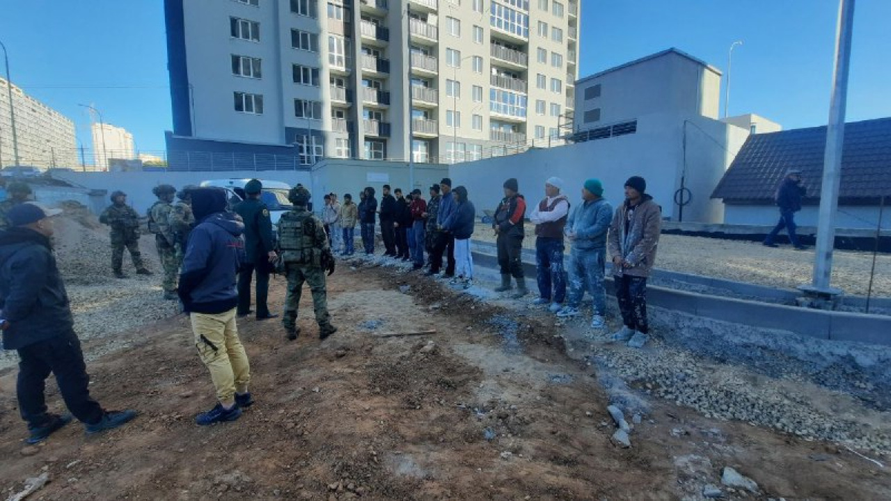 Выявлены бывшие мигранты, нарушившие правила во...