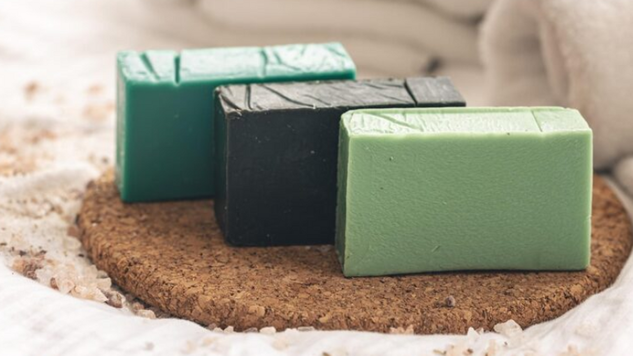 Исследователи создали мыло из алоэ и животного ...