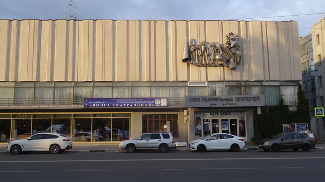 На фестивале представлены спектакли 12 поволжск...