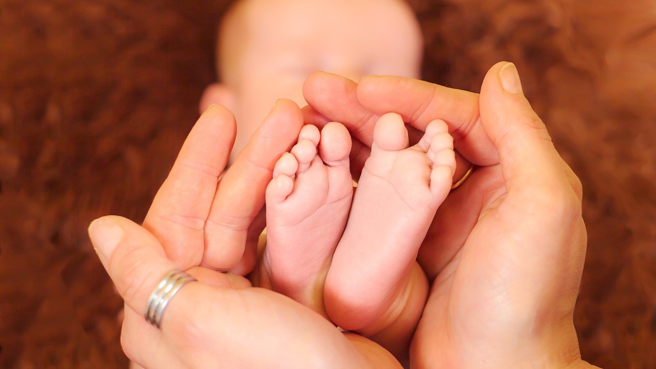 Позитивно относятся к празднику 73% самарцев, г...