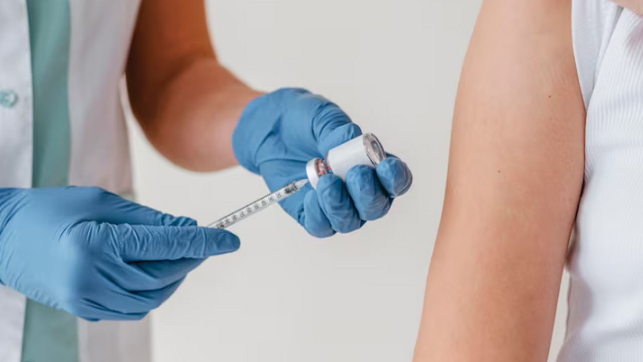 Ведомство опубликовало рекомендации по вакцинац...