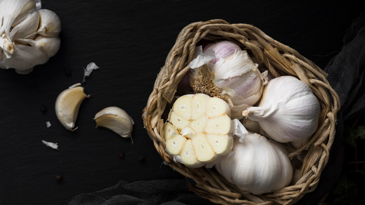 Учёные выяснили, что 20-месячный выдержанный чеснок укрепляет память Группа ученых изучила влияние выдержанного чесн...