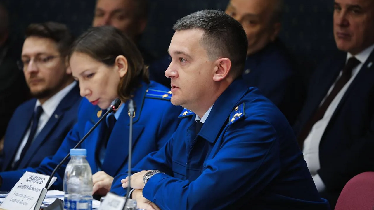 Вячеслав Федорищев объявил о переименовании вице-губернаторов в заместителей по новому Уставу Сегодня, 9 октября 2025 года, на внеочередном з...