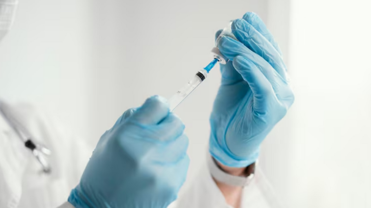 Американские учёные создали прототип вакцины, нейтрализующей ВИЧ Исследователи из США разработали вакцину, котор...