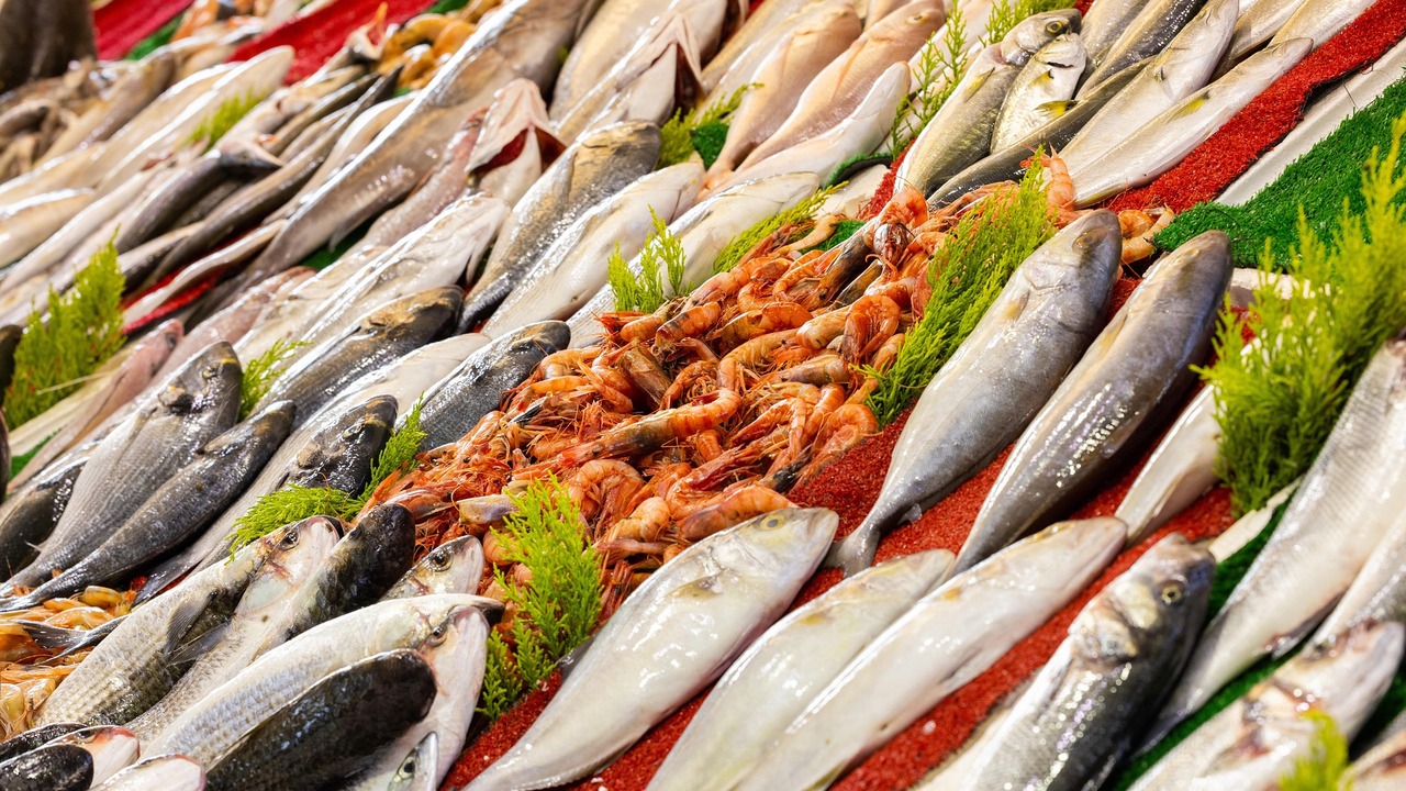 Роспотребнадзор Самарской области подвел итоги проверок рыбы и морепродуктов В регионе изъяли из оборота девять партий рыбно...