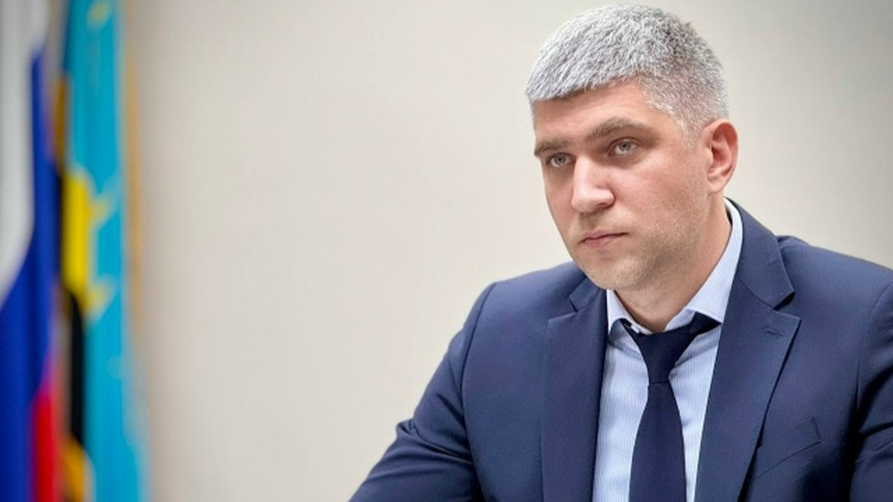 Выводцев познакомился с администрацией и руково...