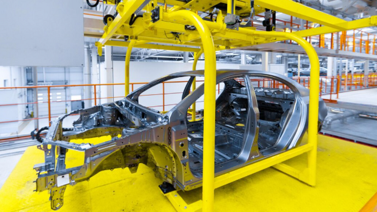 АВТОВАЗ решил масштабно отозвать более 20 тысяч машин Lada - причина АВТОВАЗ решил отозвать более 20 тысяч машин
