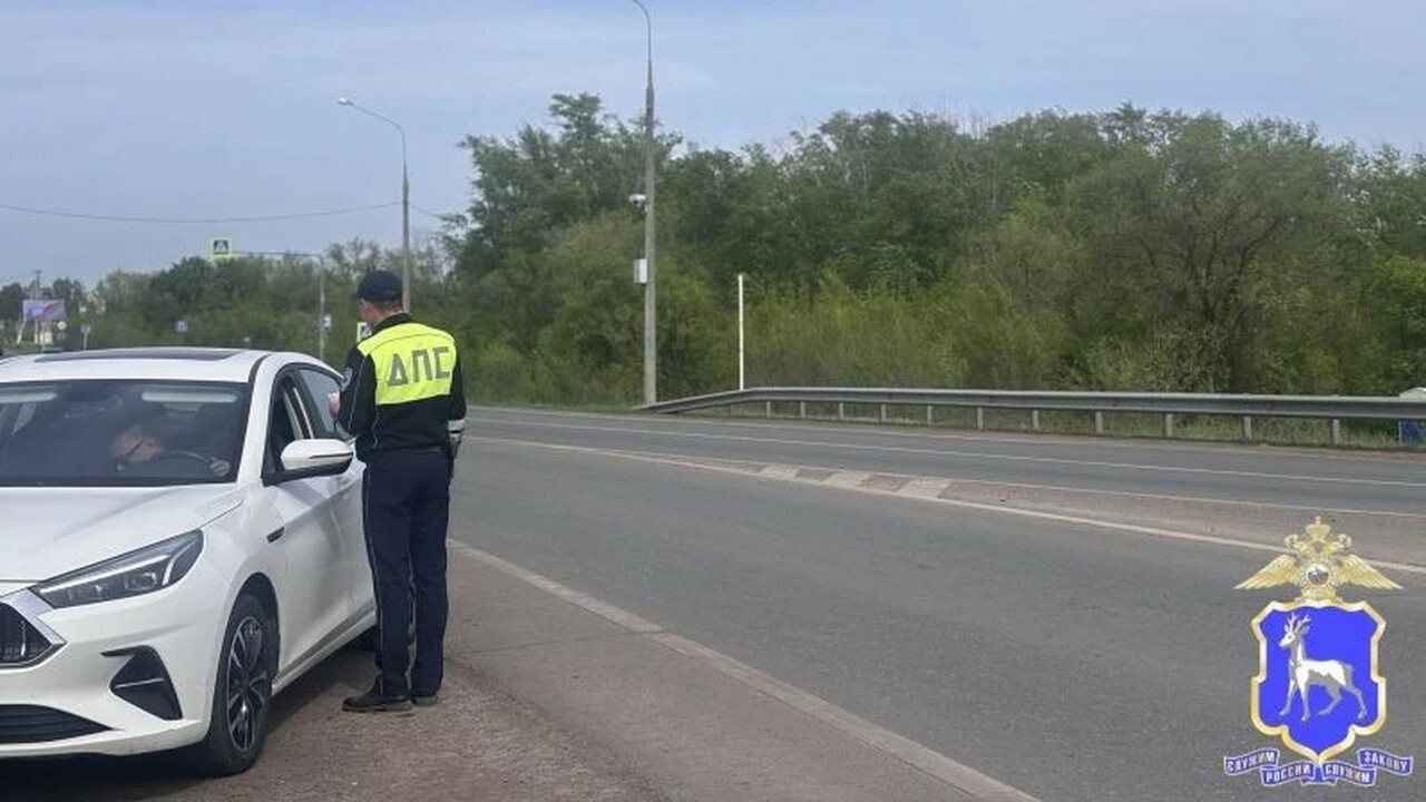 Сотрудники Госавтоинспекции отбуксировали автом...