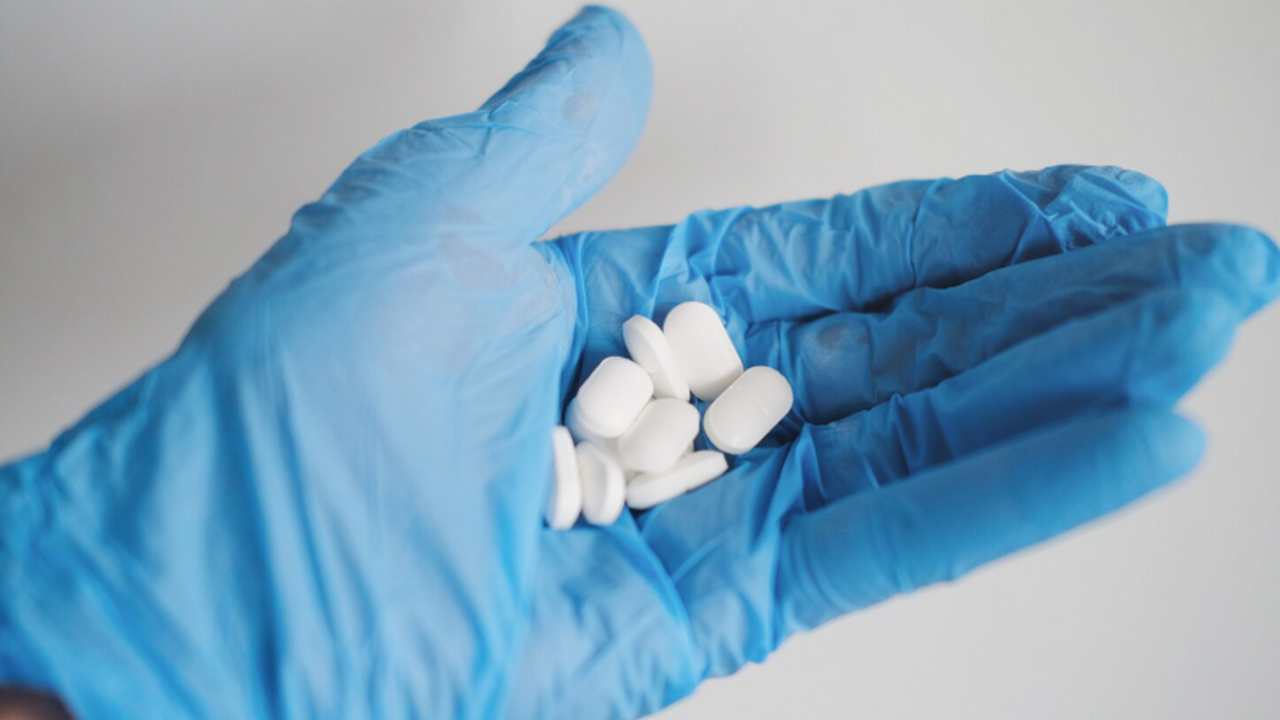 Микродоза антибиотика запустила у кишечных бактерий процесс долголетия Исследователи обнаружили, что малые дозы антиби...