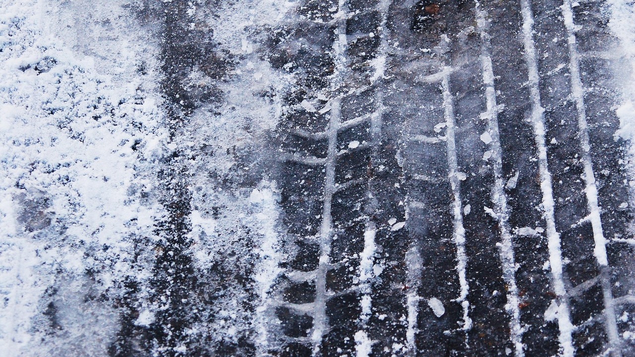 Движение по Обходу Тольятти восстановили после работы всю ночь напролет Работы осложнялись дорожно-транспортными происш...