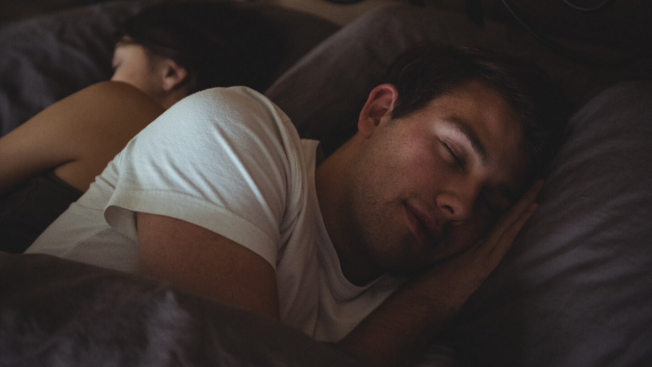 Чрезмерная потливость во сне может быть связана...