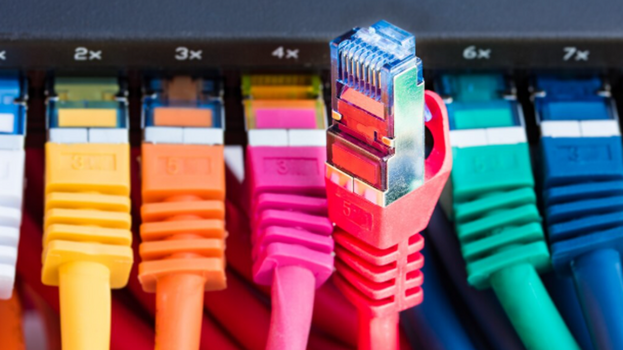 Не размещайте эти предметы рядом с Wi-Fi-роутером: именно они снижают скорость вашего интернета Стабильный Wi‑Fi — это не «удача провайдера», а...
