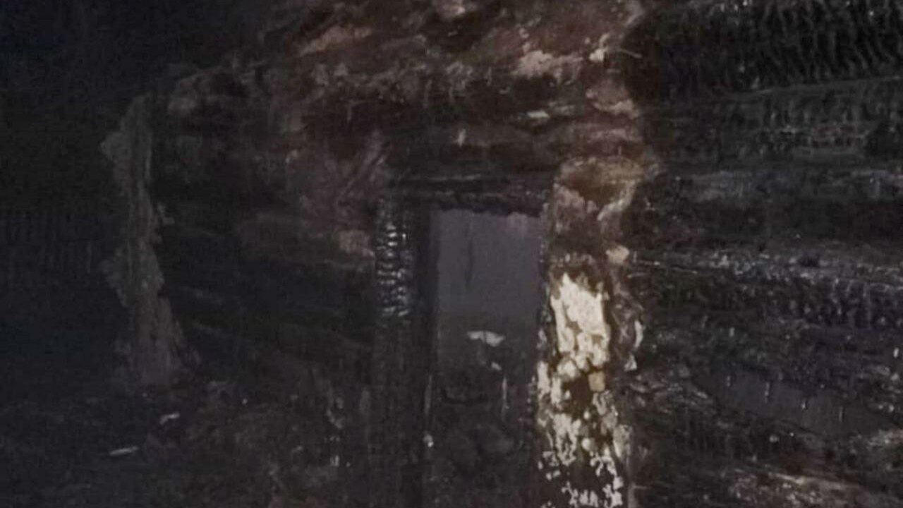 17 ноября крупное возгорание в Севрюкаево тушили 4 часа, погиб один человек Пожар произошел ночью, горел жилой дом и надвор...