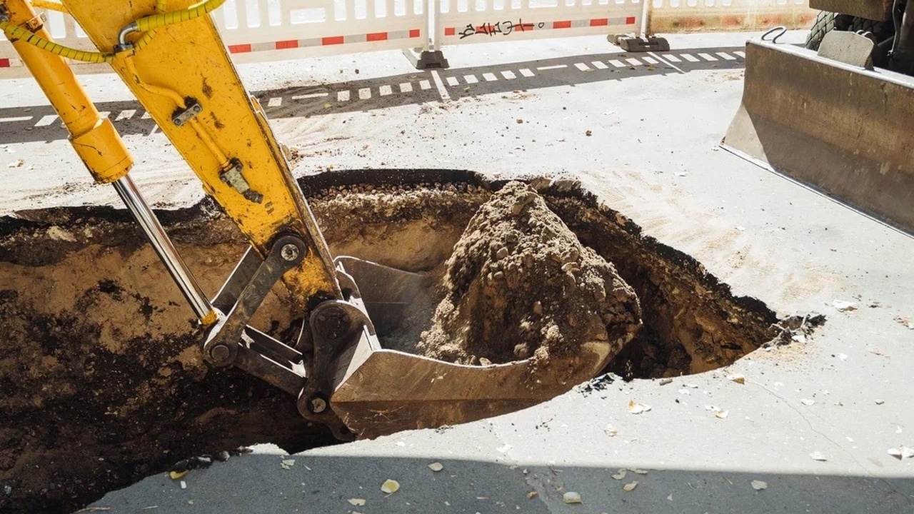 Перекрыт участок улицы Советской Армии