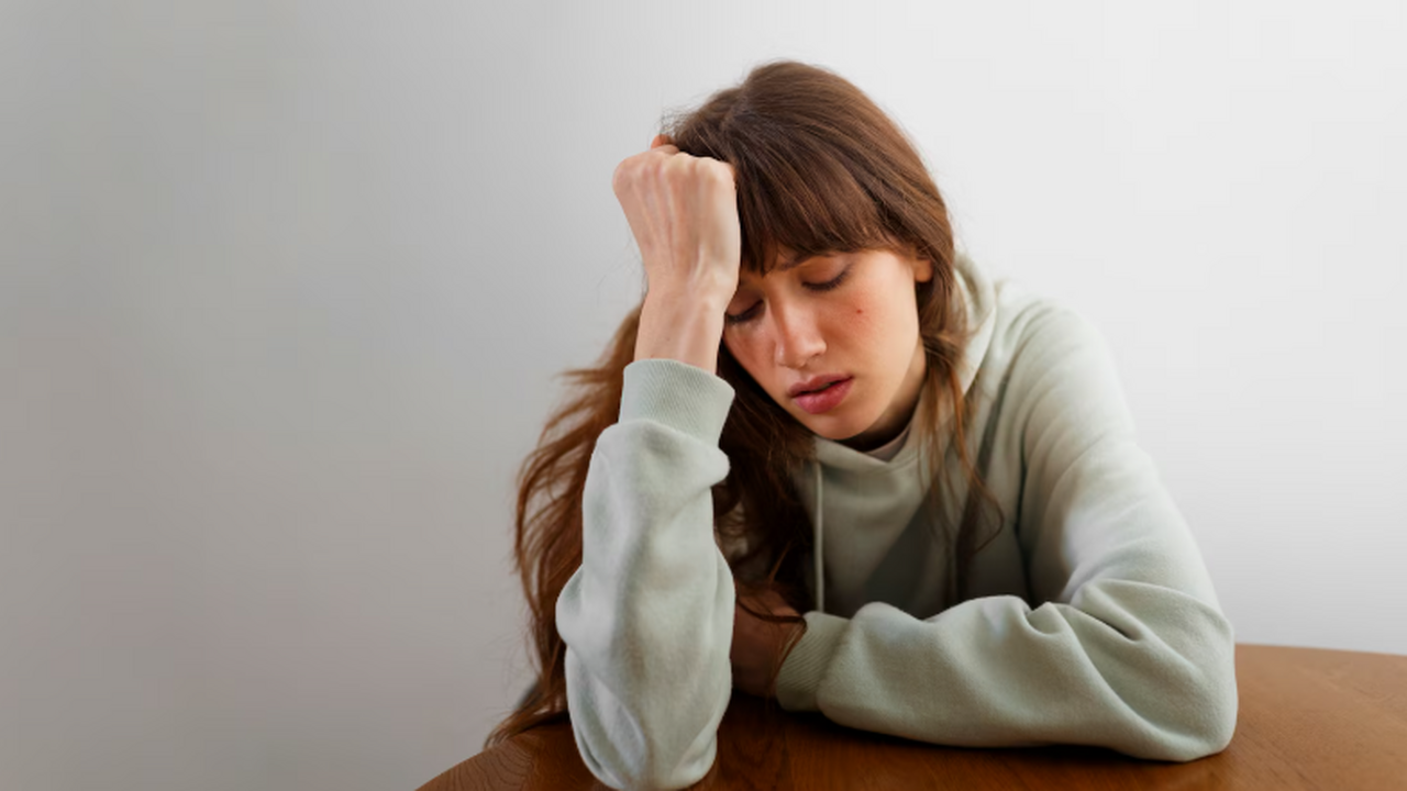 Учёный рассказал, почему современный человек постоянно испытывает стресс Эксперт описал новый тип тревоги, возникающий у...