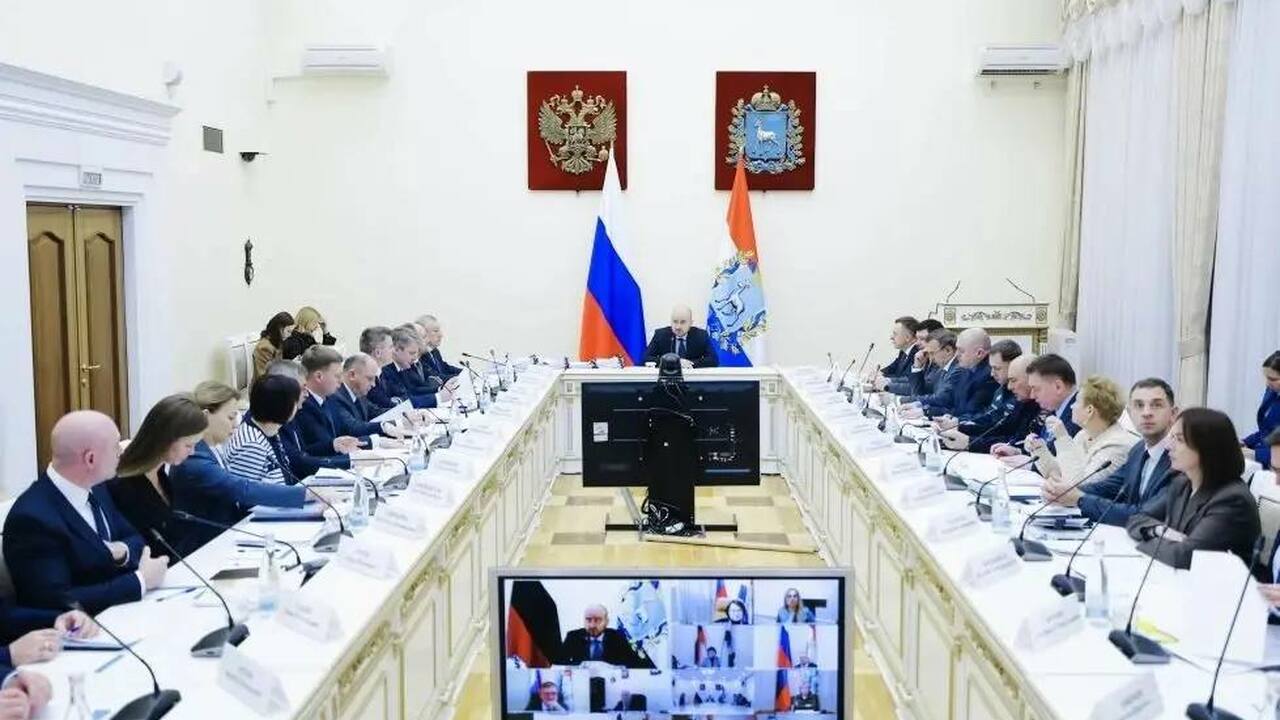 Вячеслав Федорищев провел оперативное совещание правительства Самарской области Сегодня, 15 декабря, губернатор Вячеслав Федори...