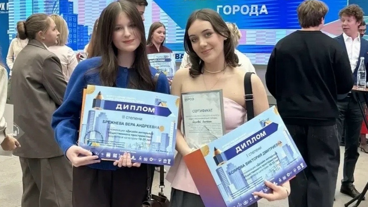 Виктория Боярова и Вера Брежнева выступили в но...