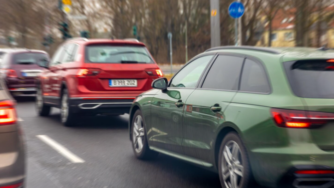 Около 20% автомобилей в России формально без ОС...