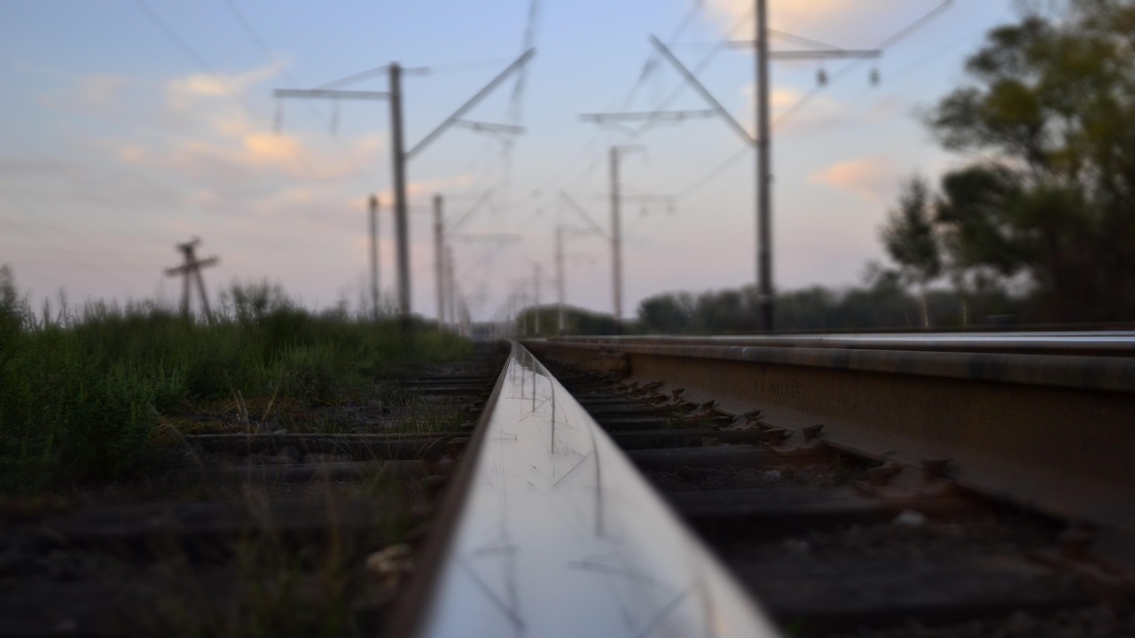 Ежедневно будут курсировать две пары электропое...