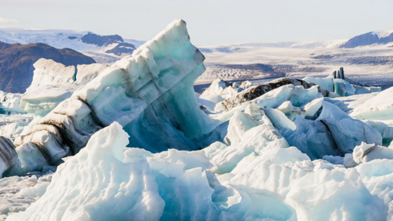 Учёные связали таяние льдов с замедлением вращения Земли до рекорда Таяние ледников из-за изменения климата приводи...