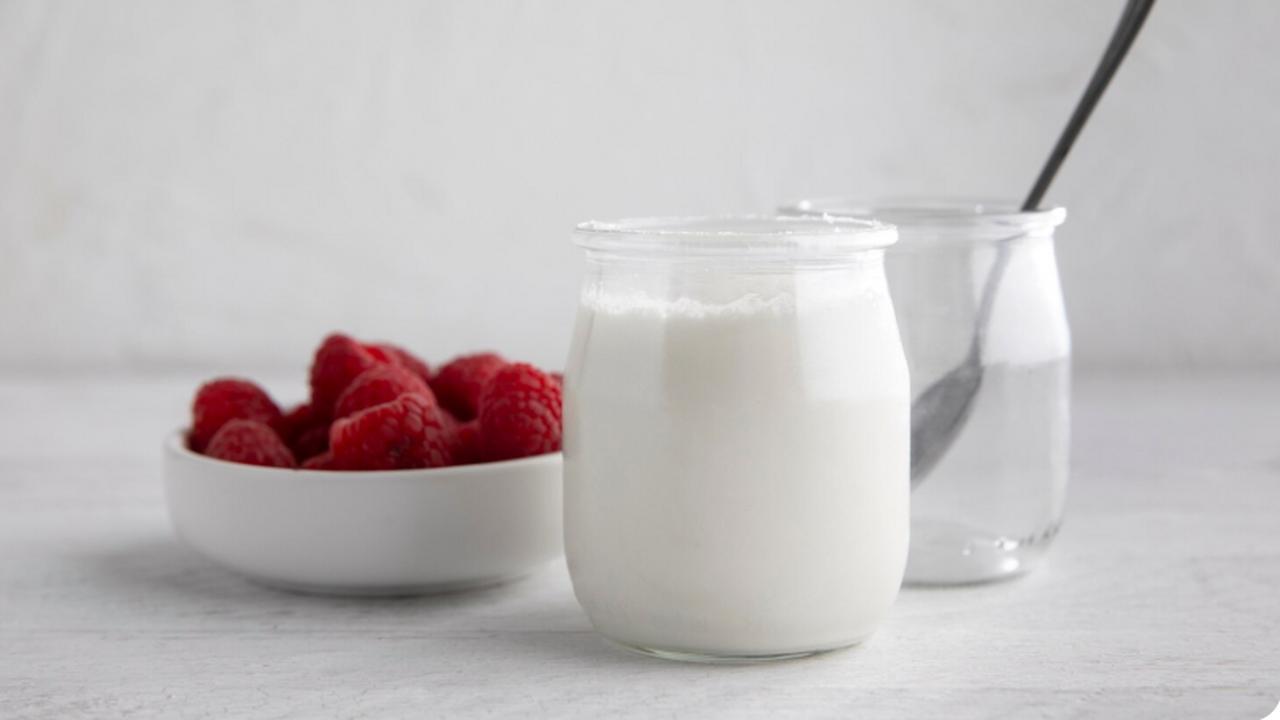 Началось с йогурта: Женщина с раком 4-й стадии определила первый симптом недуга У 30‑летней жительницы Великобритании Лорен Кэр...