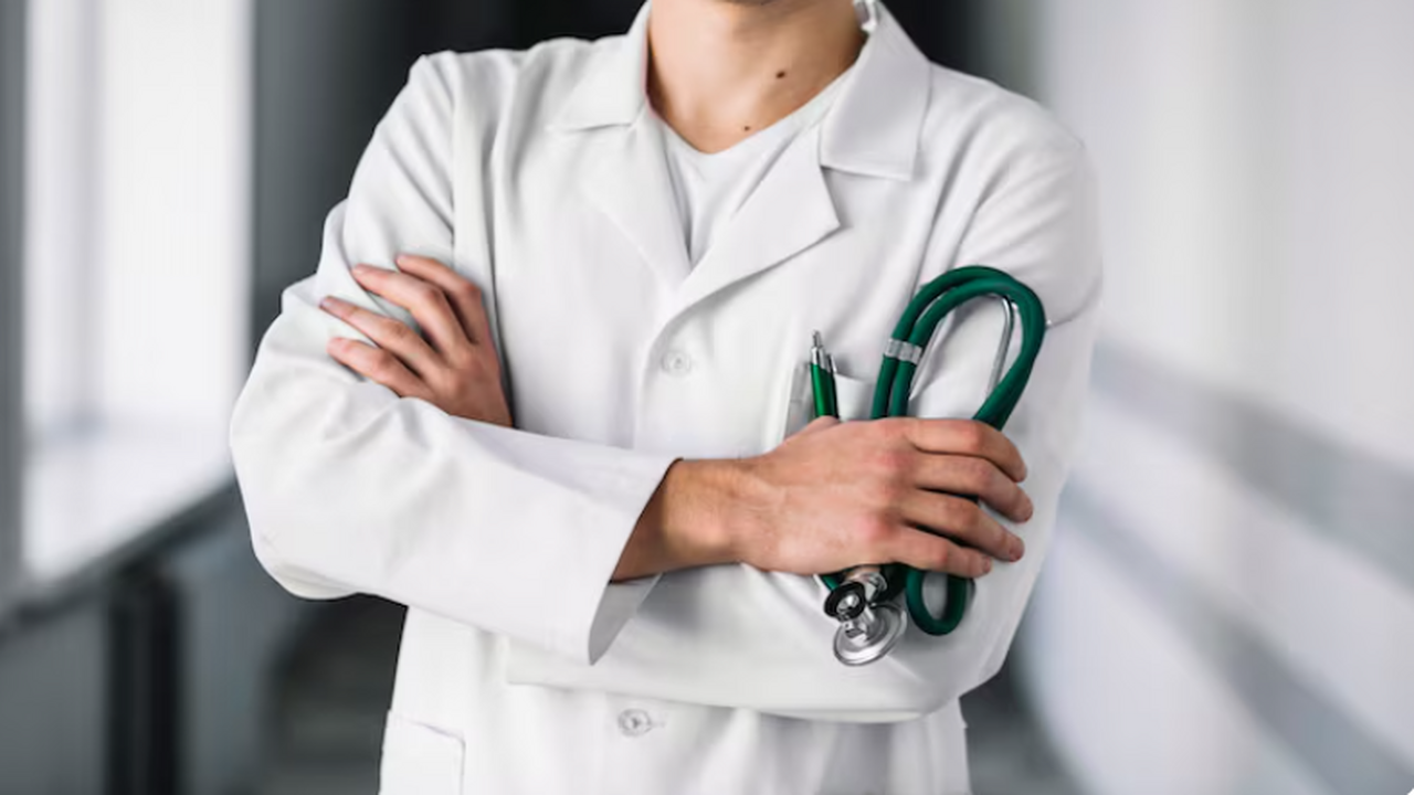 Врач рассказал о скрытом симптоме, который ведет к раку мочевого пузыря Онкоуролог и хирург Марк Гадзиян привел пример ...