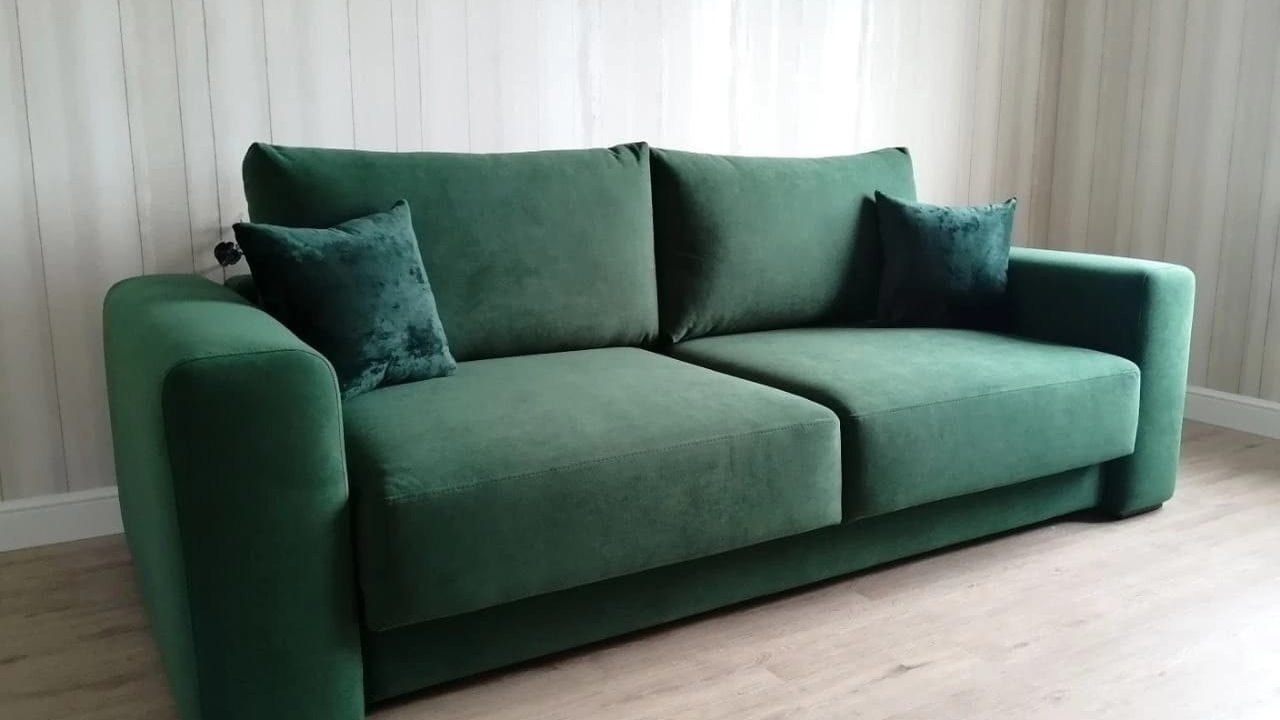 Кофе с утра, сок у детей после школы, пицца в п...