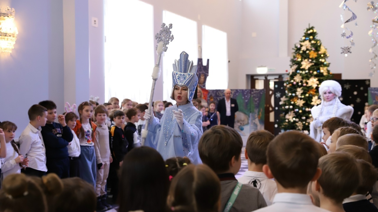 Учреждения культуры опубликовали праздничные афиши