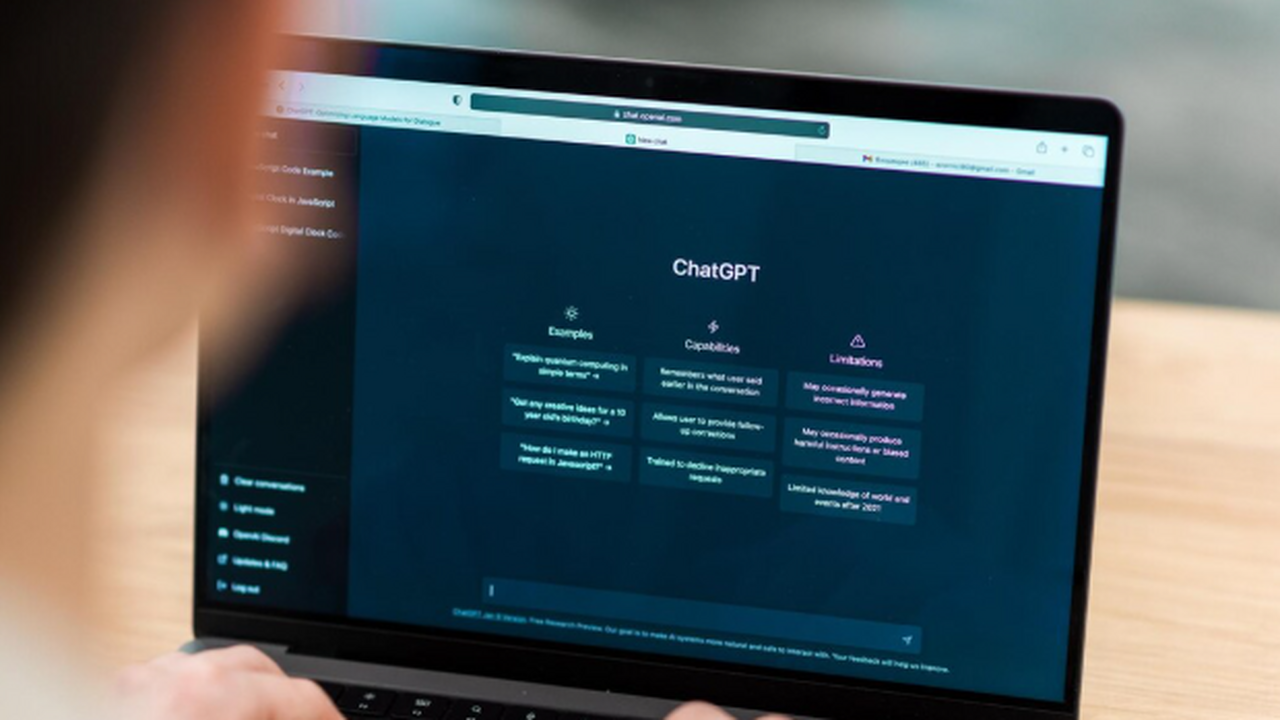 Функция откровенных разговоров в ChatGPT теперь...