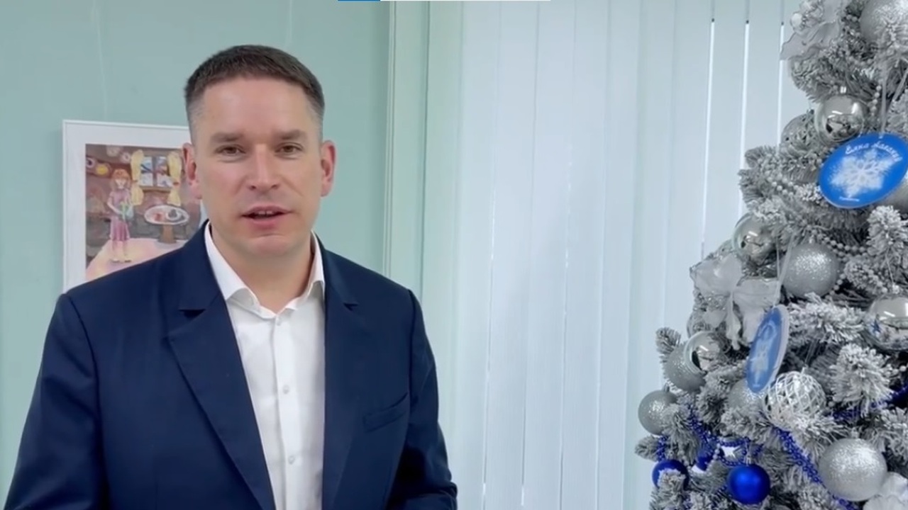 В Тольятти стартовала благотворительная акция "Елка желаний" Старт акции дал глава города Илья Сухих