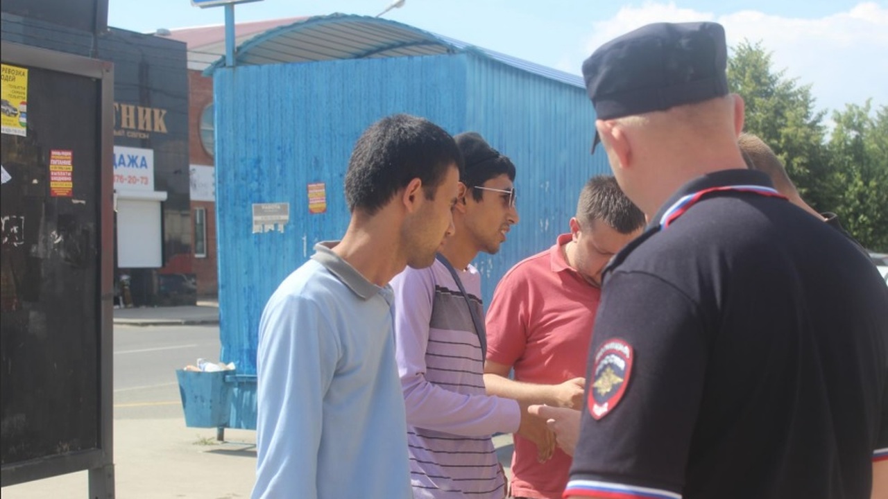 В Самарской области продолжаются мероприятия по контролю в области миграции За прошедшую неделю сотрудники полиции Самарско...