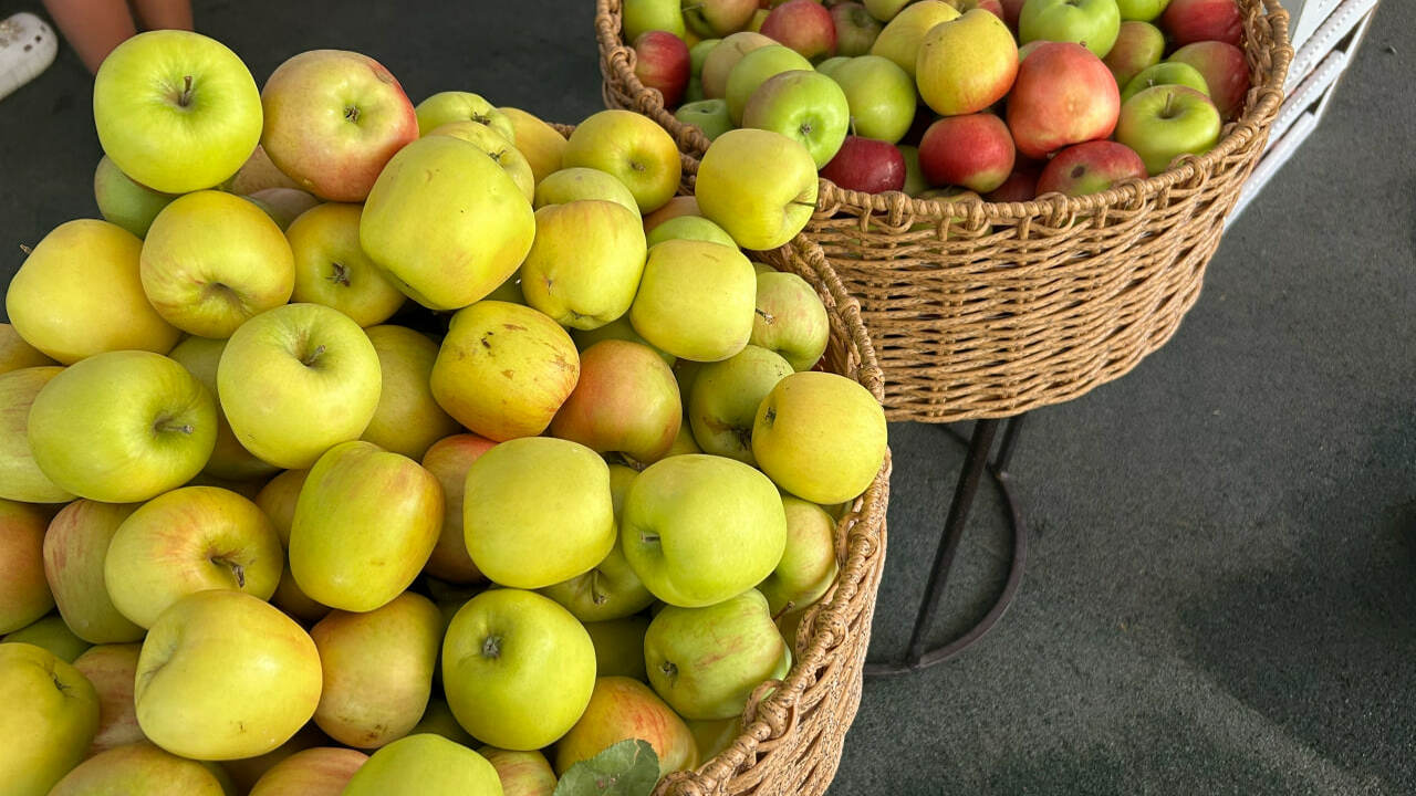 Врач Назайкинская: правильное питание с фруктами и овощами защищает кожу Врач-дерматолог Назайкинская советует включать ...