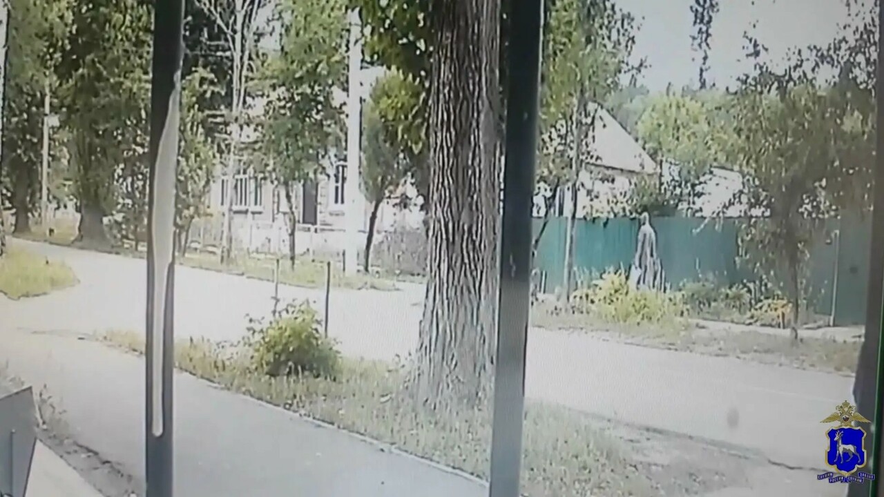В Жигулёвске полицейские задержали подозреваемого в кражах из домов Полиция продолжает проверять задержанного на во...