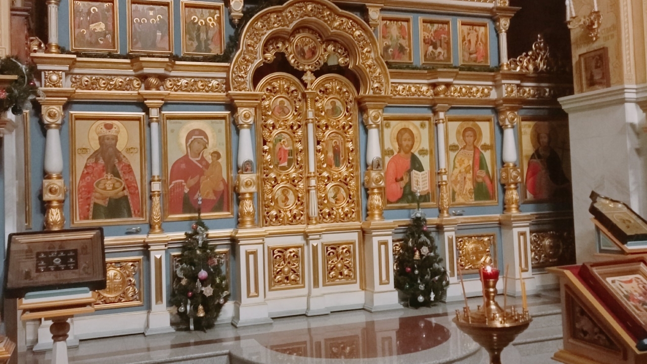 Можно ли зайти в храм в шортах: священник разъяснил правила Священник рассказал, в каких случаях можно захо...