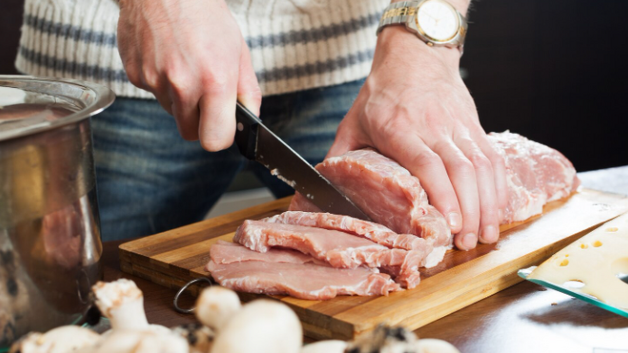 Врач-онколог объяснила, что отказ от мяса не сн...