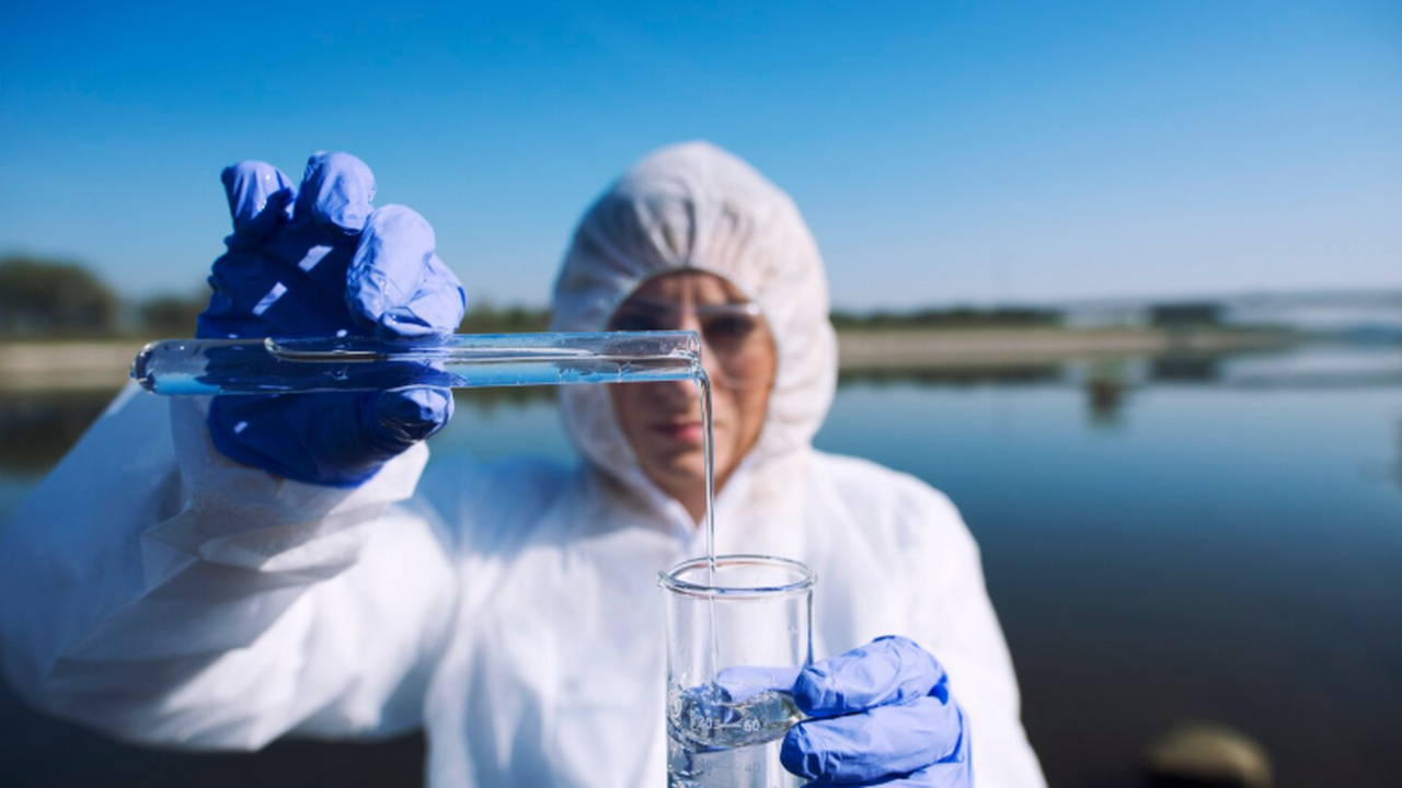 Под Большим Солёным озером в Юте учёные обнаруж...