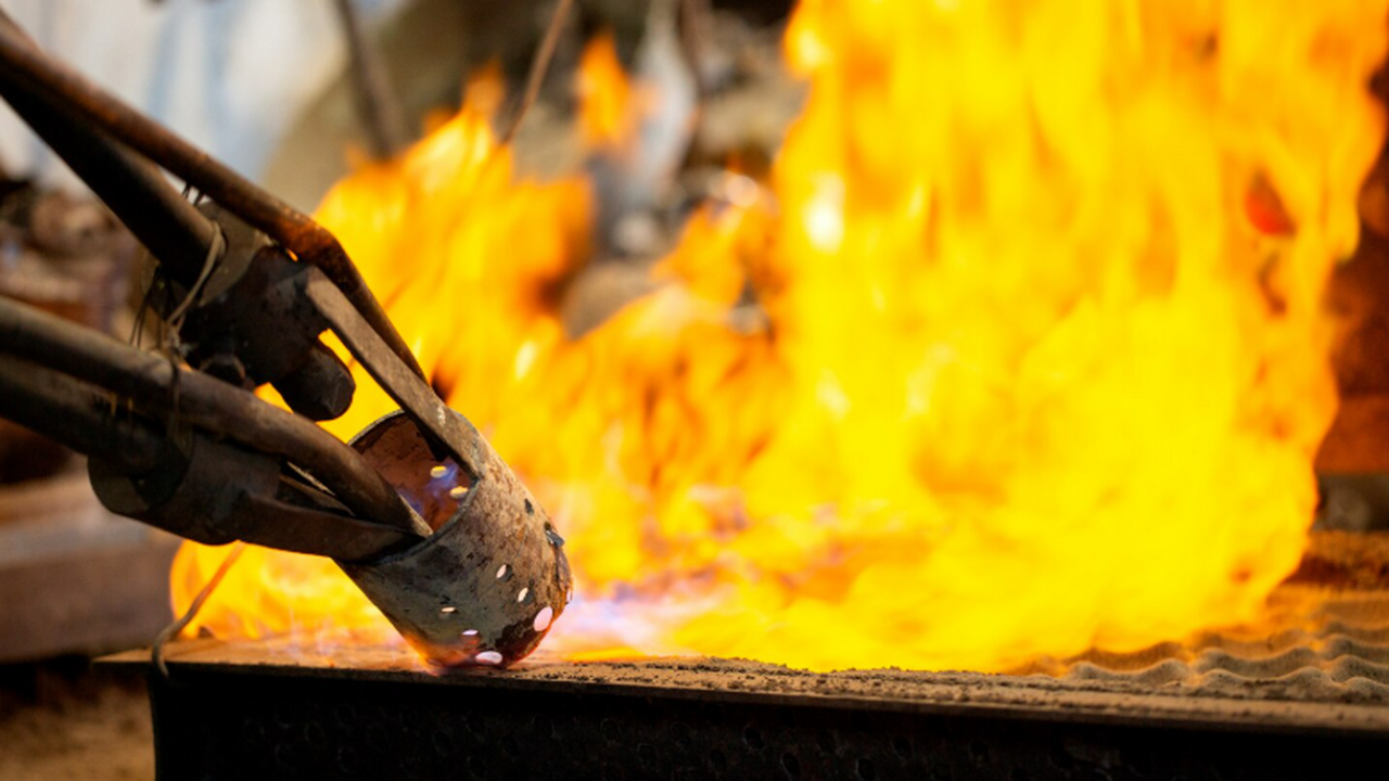 Создан сплав, упрощающий производство постоянных магнитов нового типа В НИТУ МИСИС разработали сплав на основе марган...