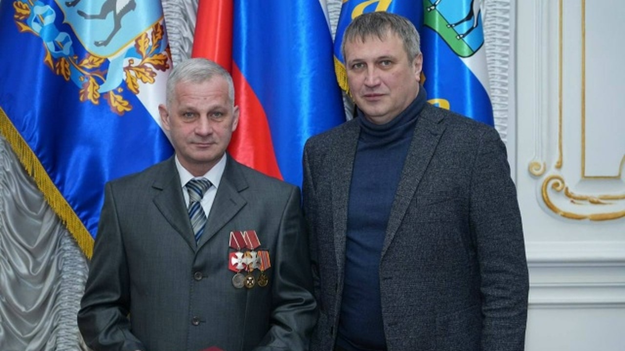 Награда была вручена главой Самары Иваном Носковым