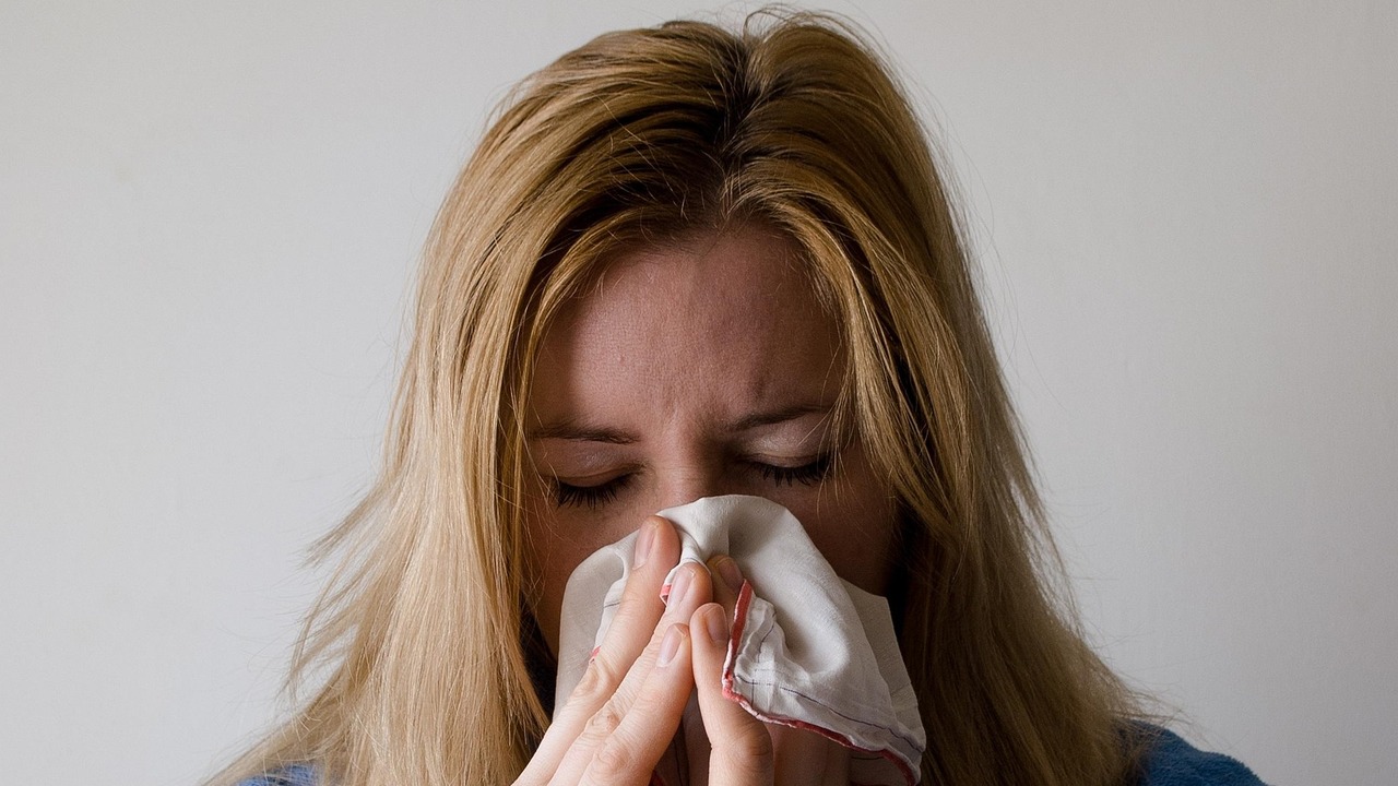 Симптомы ВИЧ легко спутать с гриппом: советы врача При ВИЧ эти проявления могут затягиваться